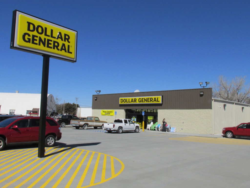 dollar-general-opens-in-plainville